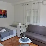 Tila Apartment *