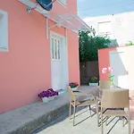 Tila Apartment *