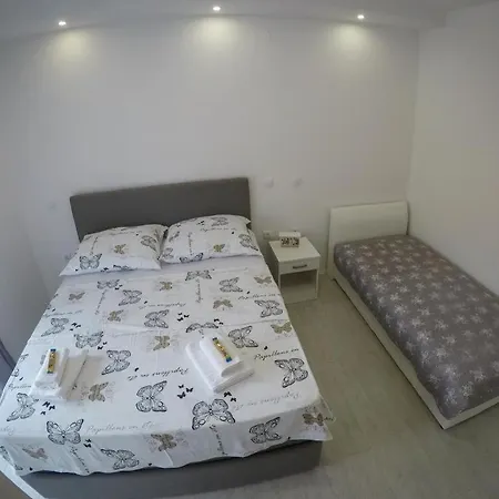 Tila Apartman