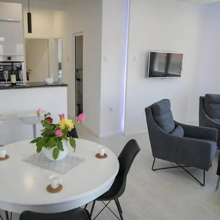 Tila Apartment *