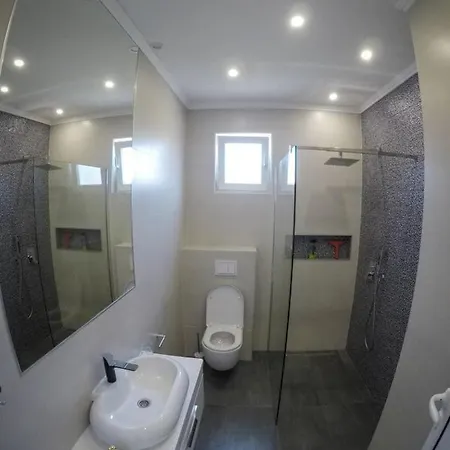 Tila Apartment *